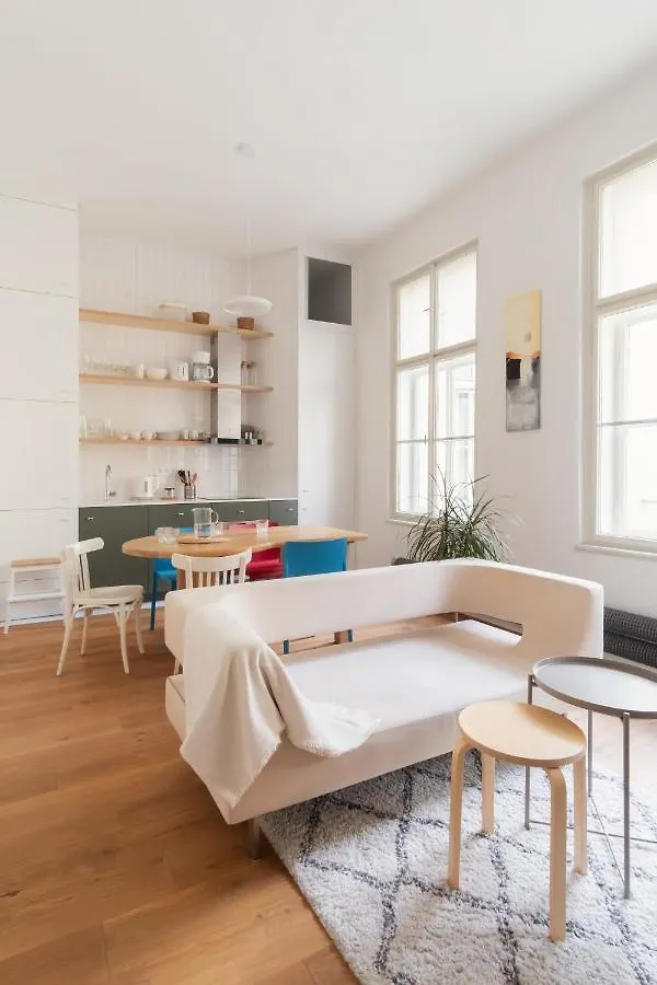 Prague Days - Spacious Designer Studios In City Center - Powder Tower 0*,  República Checa